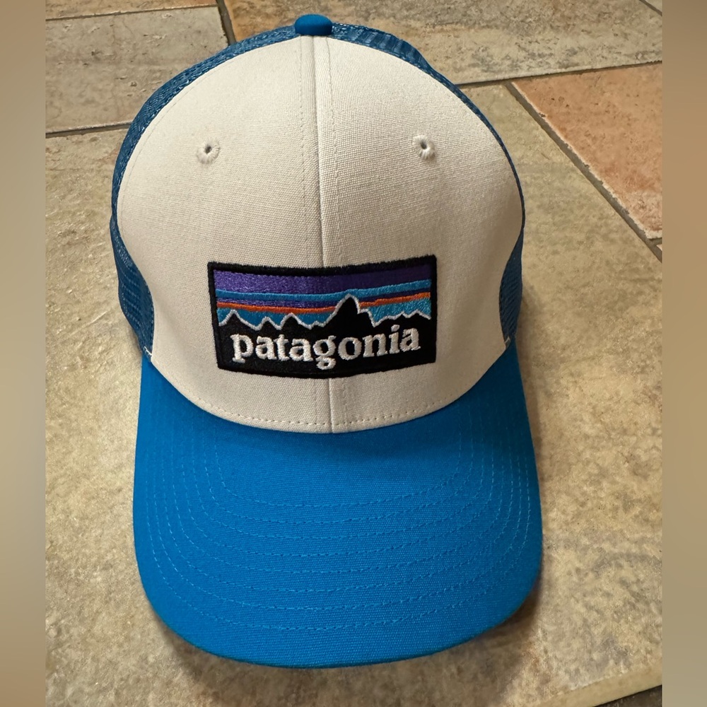 Patagonia Trucker Hat Cap Snap Back Turquoise Aqua Blue Adjustable One Size